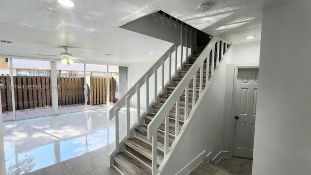 841 NW 81st Ave 8, Plantation, FL 33324