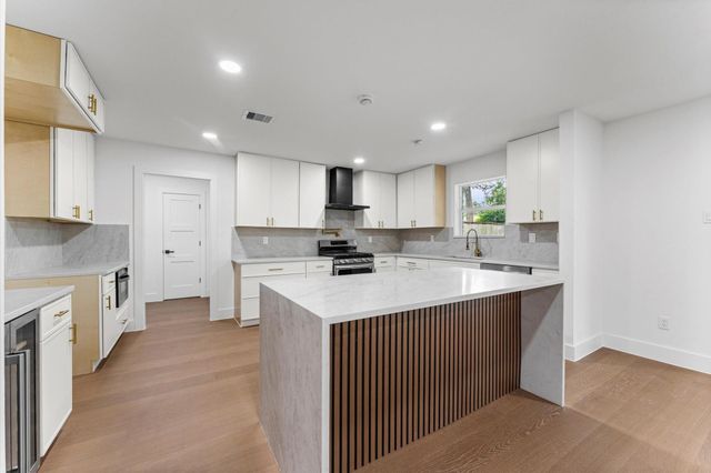 5438 Wigton Drive, Houston, TX 77096