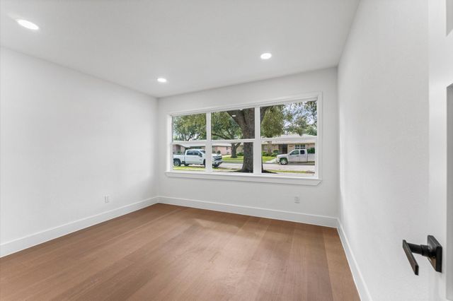 5438 Wigton Drive, Houston, TX 77096