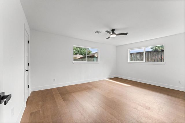 5438 Wigton Drive, Houston, TX 77096