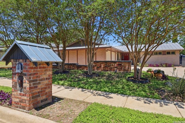 219 Summertime, San Antonio, TX 78216