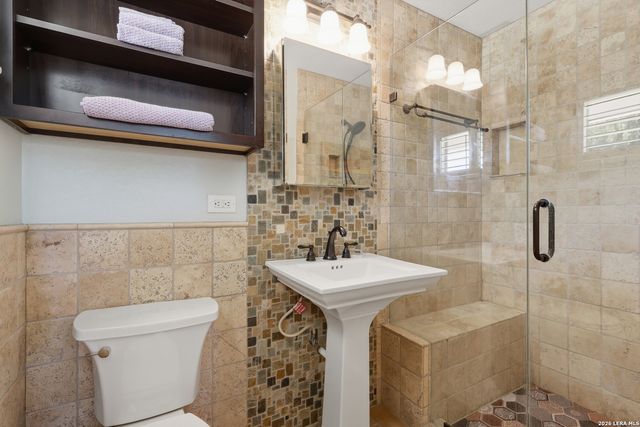 219 Summertime, San Antonio, TX 78216