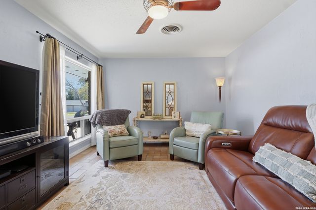 219 Summertime, San Antonio, TX 78216