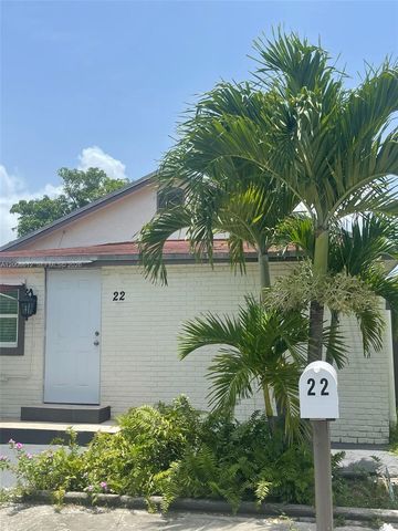 22 NW 14th Ave, Dania Beach, FL 33004