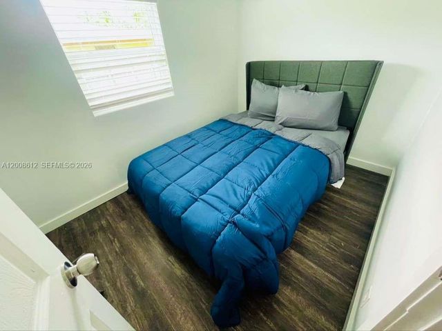 22 NW 14th Ave, Dania Beach, FL 33004