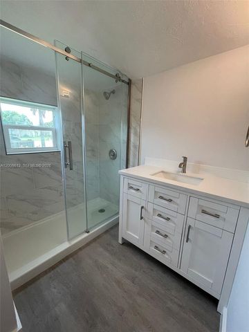 22 NW 14th Ave, Dania Beach, FL 33004