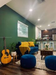 22 NW 14th Ave, Dania Beach, FL 33004