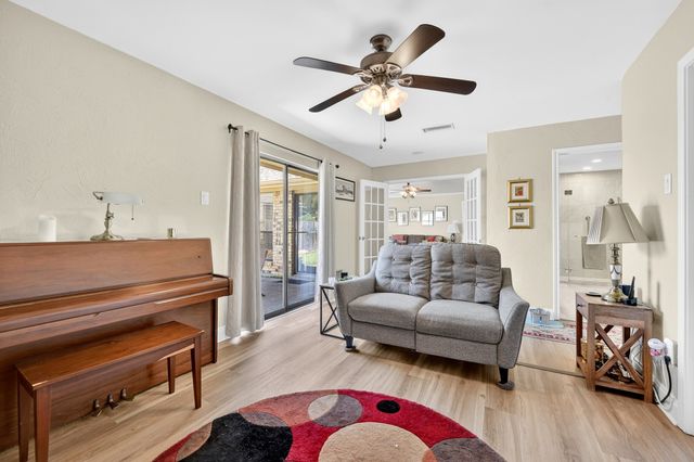 2621 Winterlake Drive, Carrollton, TX 75006