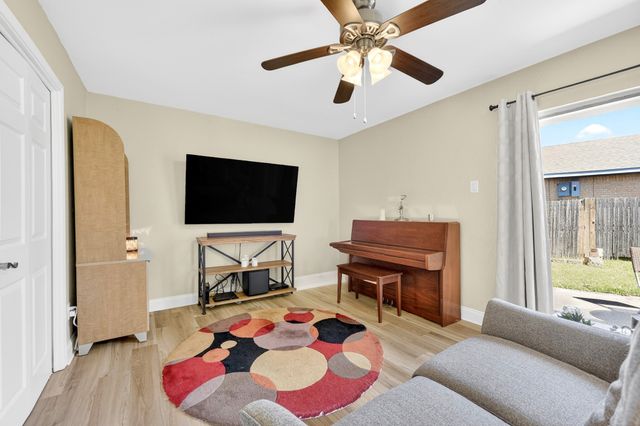 2621 Winterlake Drive, Carrollton, TX 75006