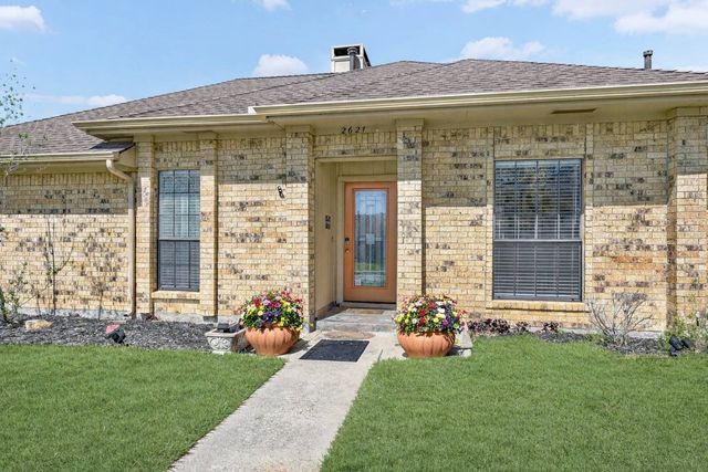 2621 Winterlake Drive, Carrollton, TX 75006