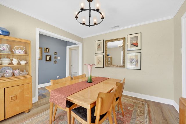 2621 Winterlake Drive, Carrollton, TX 75006