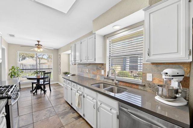 2621 Winterlake Drive, Carrollton, TX 75006