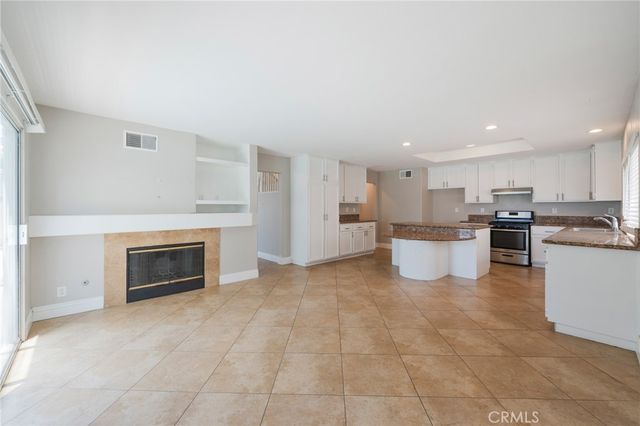 1898 Stonehaven, Corona, CA 92879
