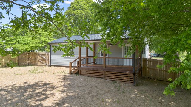 1222 21st Street SE, Cleveland, TN 37311