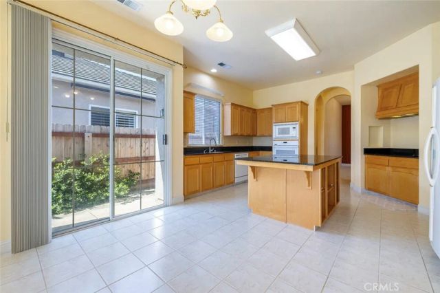 9680 N Willey Court, Fresno, CA 93720