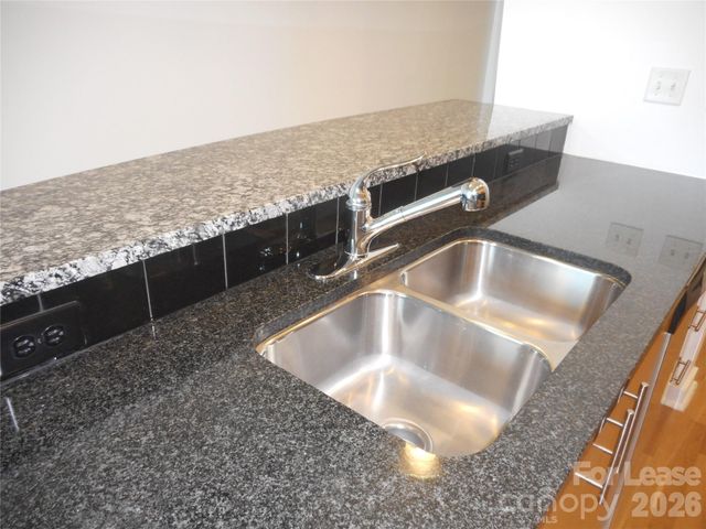 210 N Church Street 2212, Charlotte, NC 28202