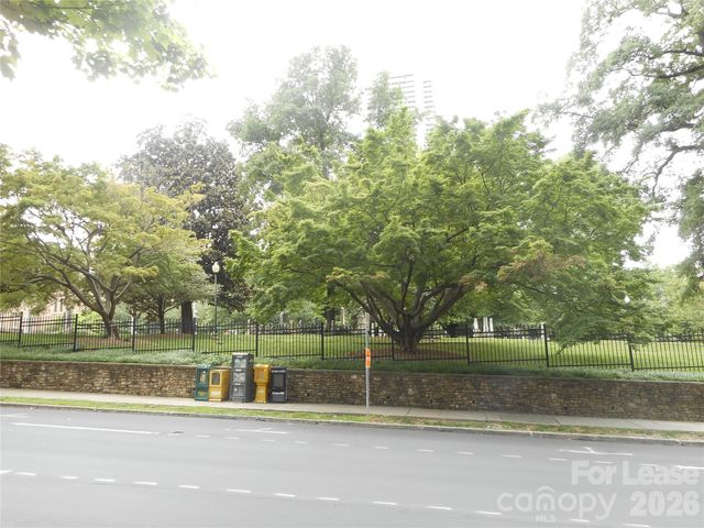 210 N Church Street 2212, Charlotte, NC 28202