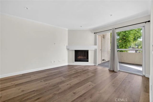 5520 Owensmouth Avenue 103, Woodland Hills, CA 91367
