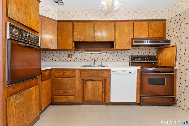 251 Shelter Rock Road, Fairfield, CT 06825