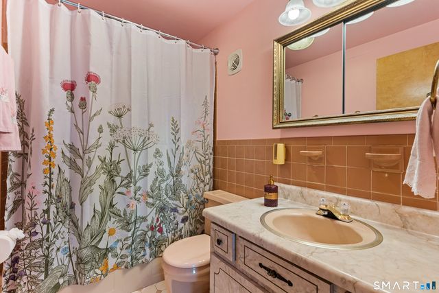 251 Shelter Rock Road, Fairfield, CT 06825