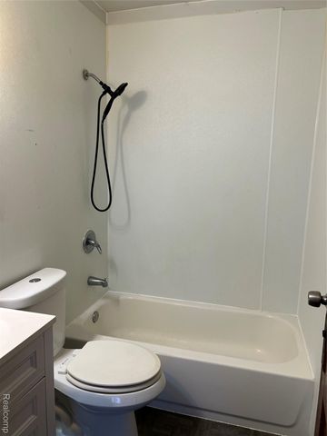 936 Stocker Avenue, Flint, MI 48503