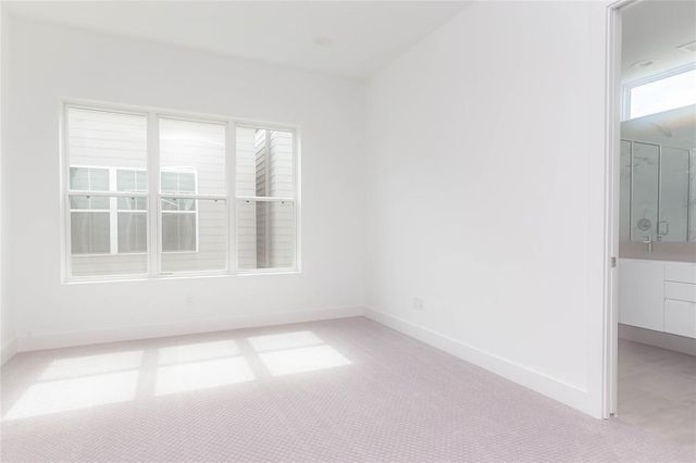 5868 E Post Oak Lane, Houston, TX 77055