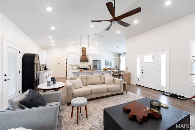 233 Sunny Drive, Rolla, MO 65401