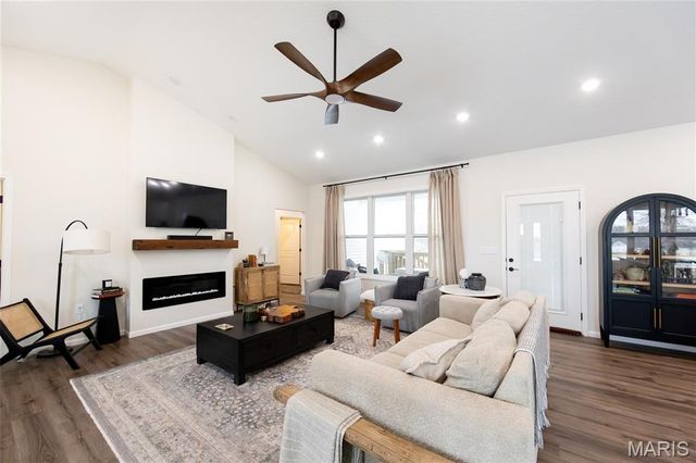 233 Sunny Drive, Rolla, MO 65401