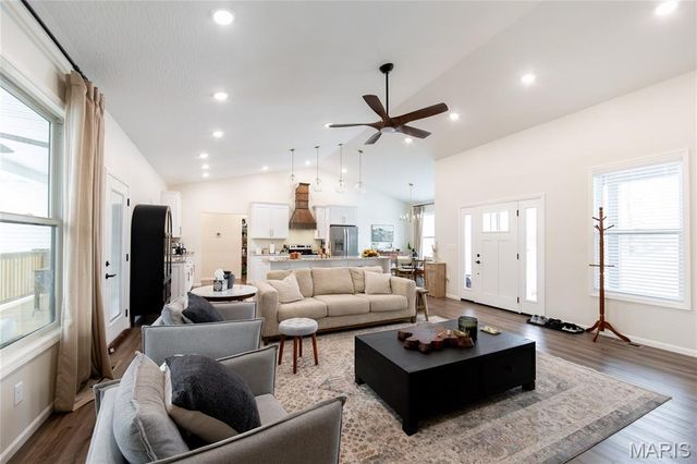 233 Sunny Drive, Rolla, MO 65401