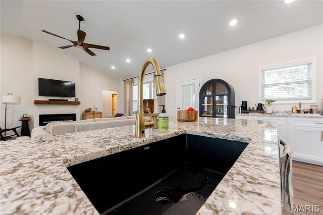 233 Sunny Drive, Rolla, MO 65401