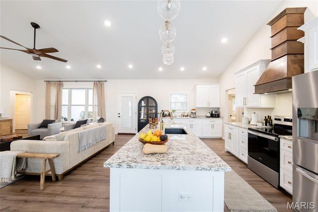 233 Sunny Drive, Rolla, MO 65401