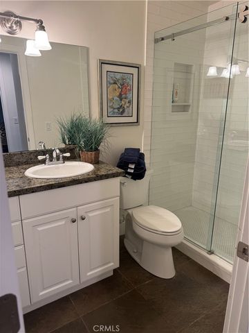 2522 University, Newport Beach, CA 92660