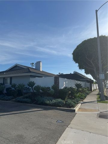 2522 University, Newport Beach, CA 92660