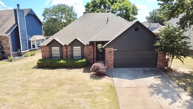9216 E 97th Place, Tulsa, OK 74133