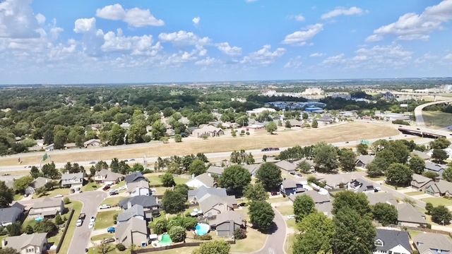 9216 E 97th Place, Tulsa, OK 74133