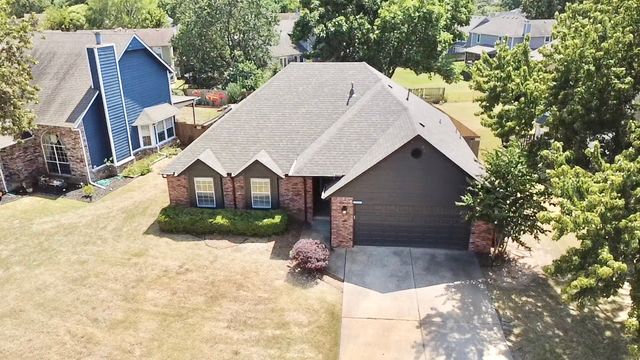 9216 E 97th Place, Tulsa, OK 74133