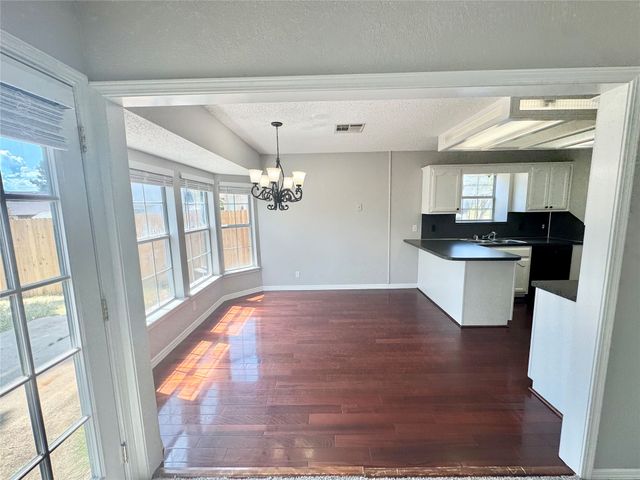 9216 E 97th Place, Tulsa, OK 74133