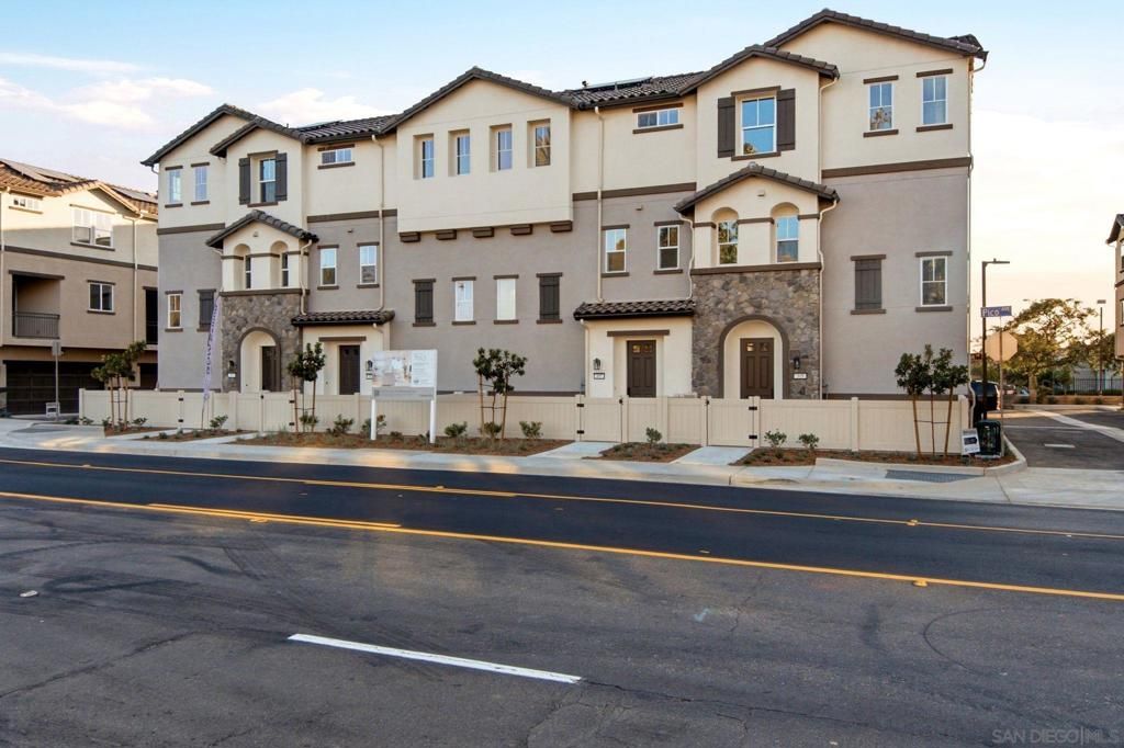 203 Sarina Lane, San Marcos, CA 92069 — photo 4