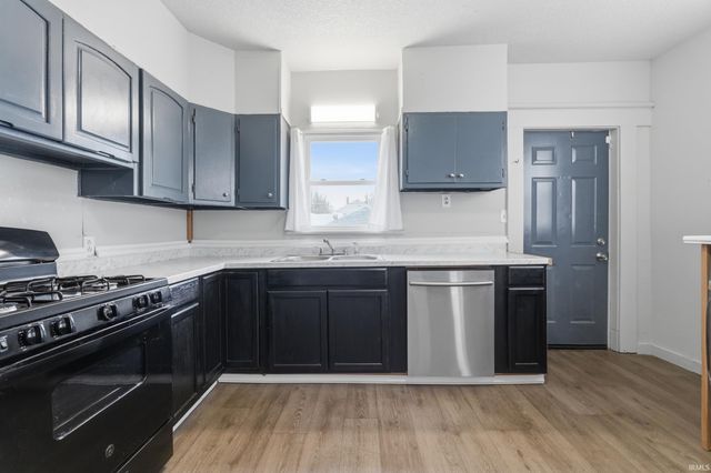 1302 Saint Marys Avenue, Fort Wayne, IN 46808