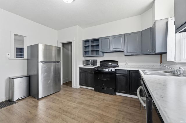 1302 Saint Marys Avenue, Fort Wayne, IN 46808