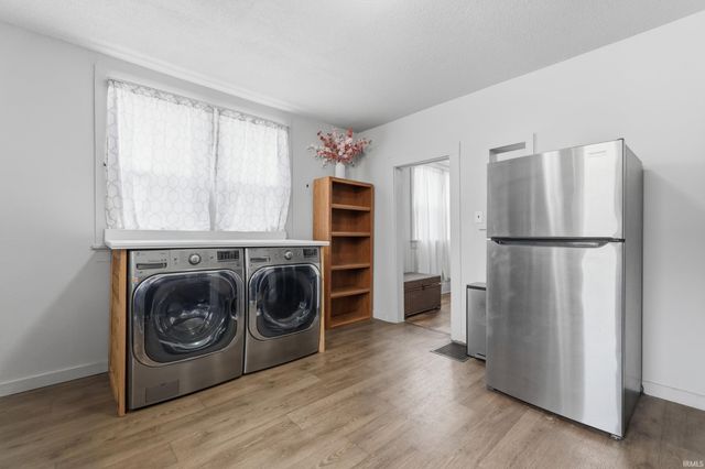 1302 Saint Marys Avenue, Fort Wayne, IN 46808