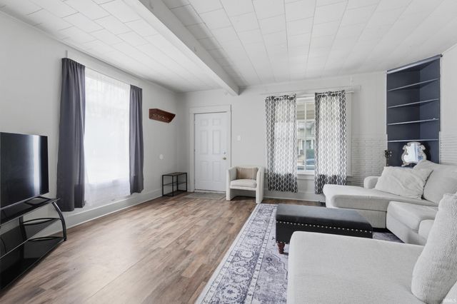 1302 Saint Marys Avenue, Fort Wayne, IN 46808