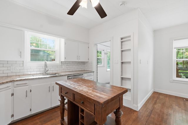 5117 Cantrell Road, Little Rock, AR 72207