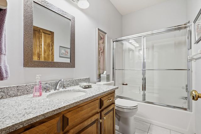 18070 39th Place N, Plymouth, MN 55446