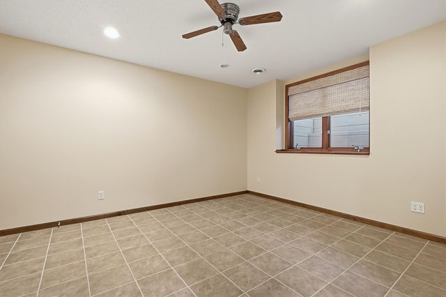 18070 39th Place N, Plymouth, MN 55446