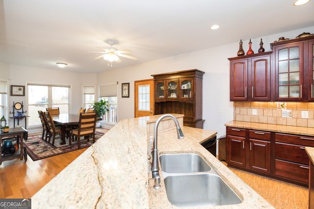 5191 Sr 18 Highway, West Point, GA 31833