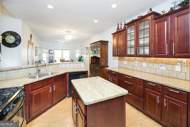 5191 Sr 18 Highway, West Point, GA 31833