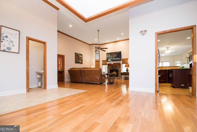 5191 Sr 18 Highway, West Point, GA 31833