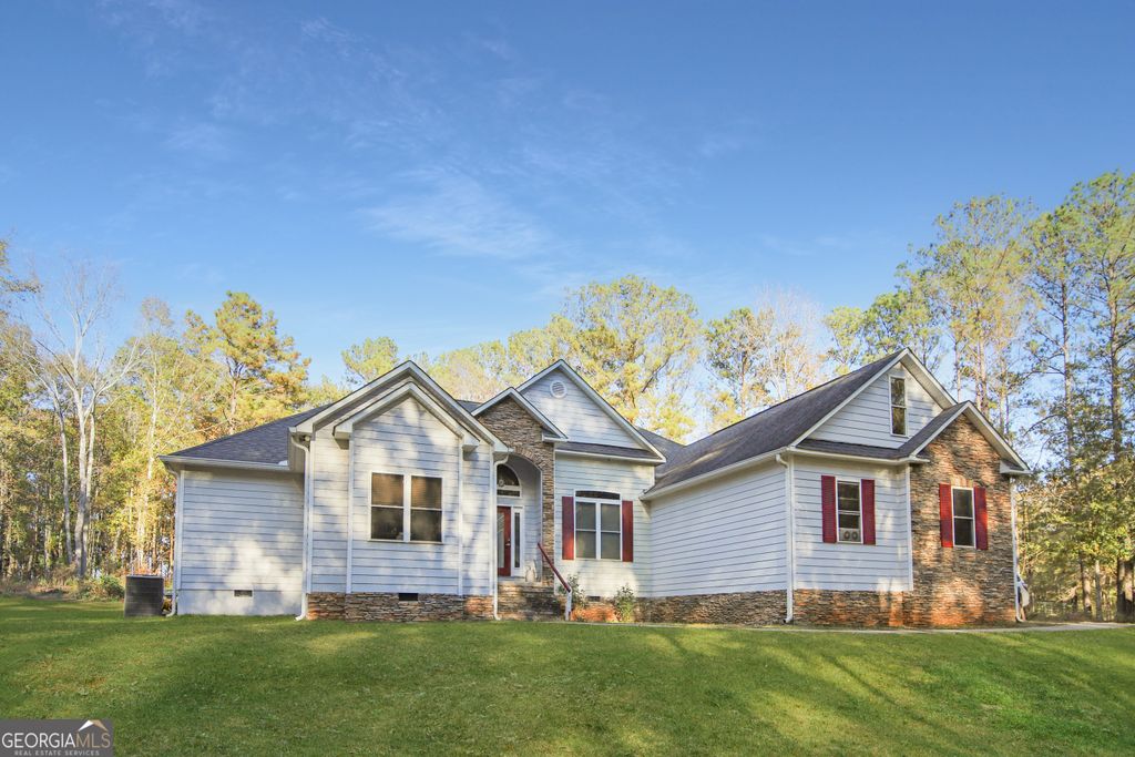 5191 Sr 18 Highway, West Point, GA 31833