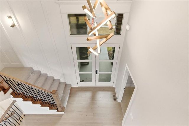 2531 NE Woodland Oak Circle, Lee's Summit, MO 64086